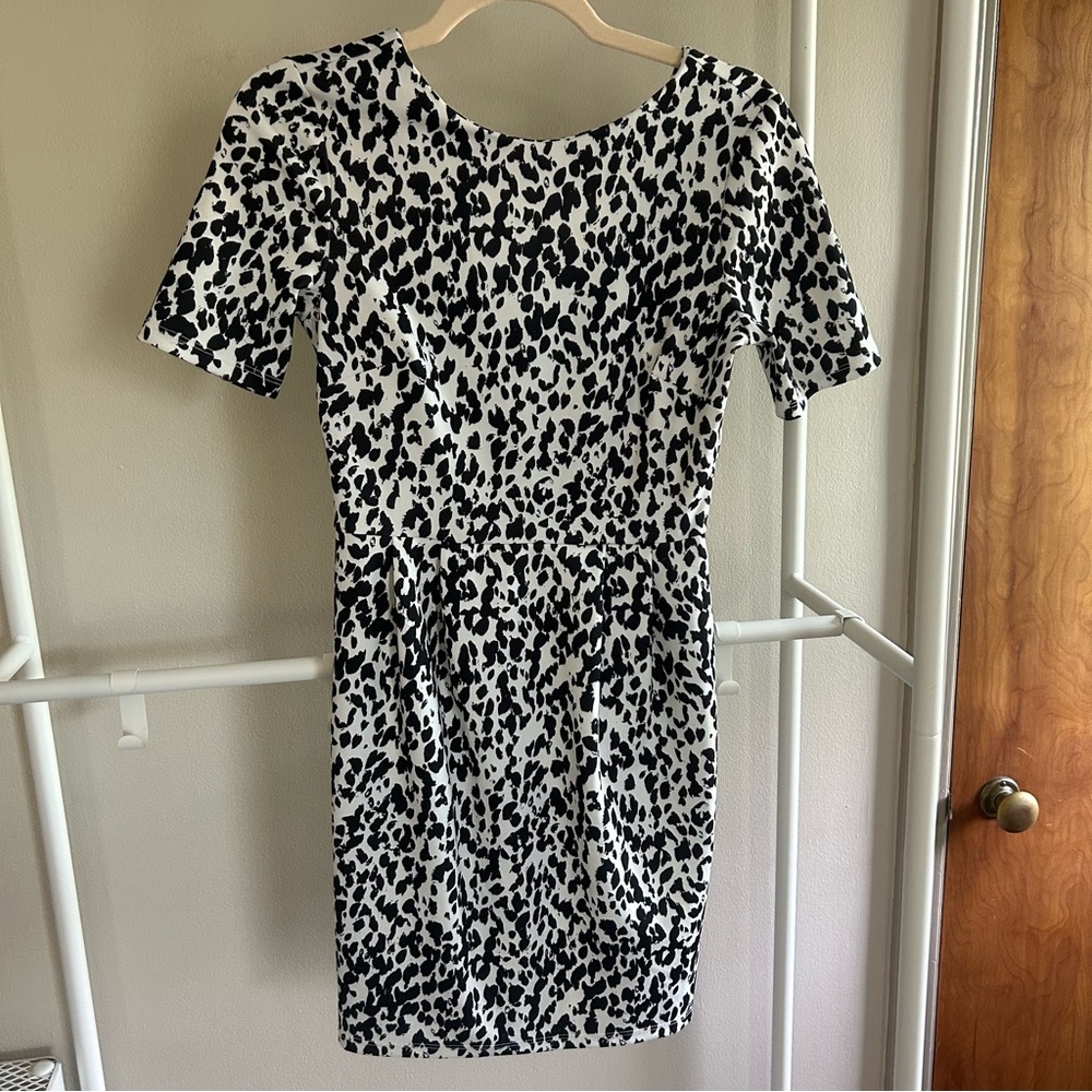 ⭐️ ASOS black and white leopard mini dress with pockets